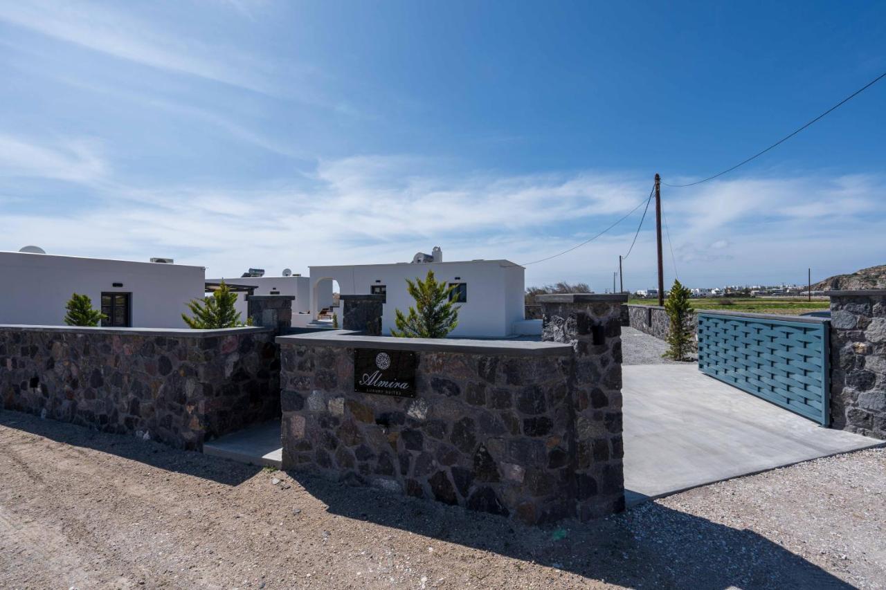 Almira Luxury Suites Perivolos  Exterior foto