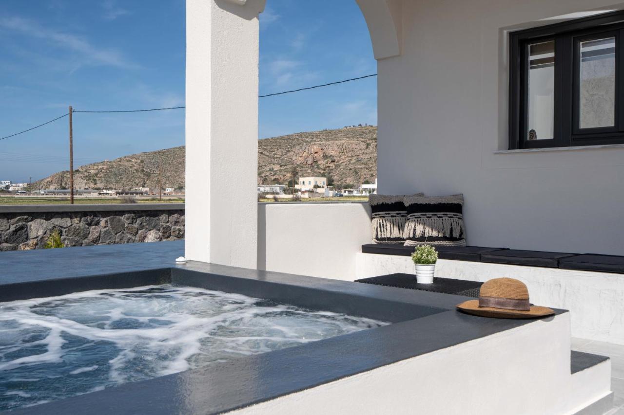 Almira Luxury Suites Perivolos  Exterior foto